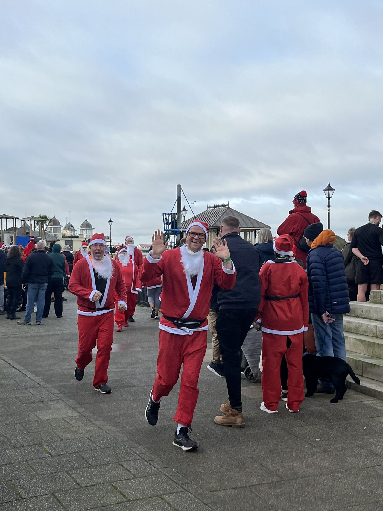 Woodley Coles LLP complete Pilgrims Hospice Santa Run